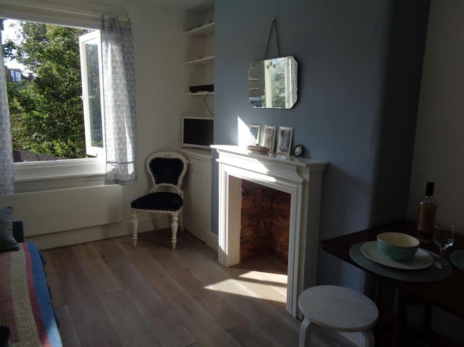 Charming English Style Studio Flat Лондон Екстер'єр фото
