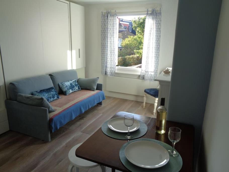 Charming English Style Studio Flat Лондон Екстер'єр фото