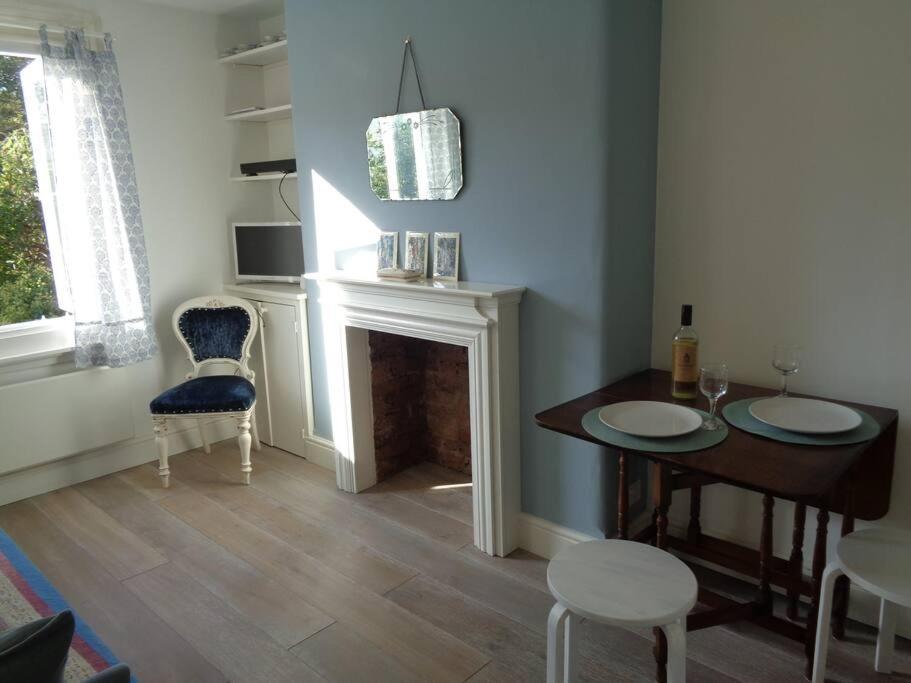 Charming English Style Studio Flat Лондон Екстер'єр фото